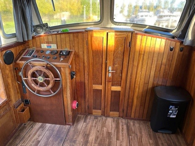 DEBO KRUISER 1050 AK100