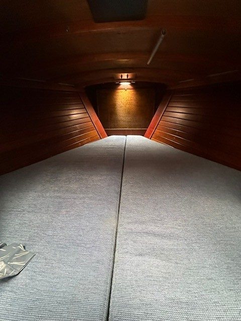 ROYAL HUISMAN 33