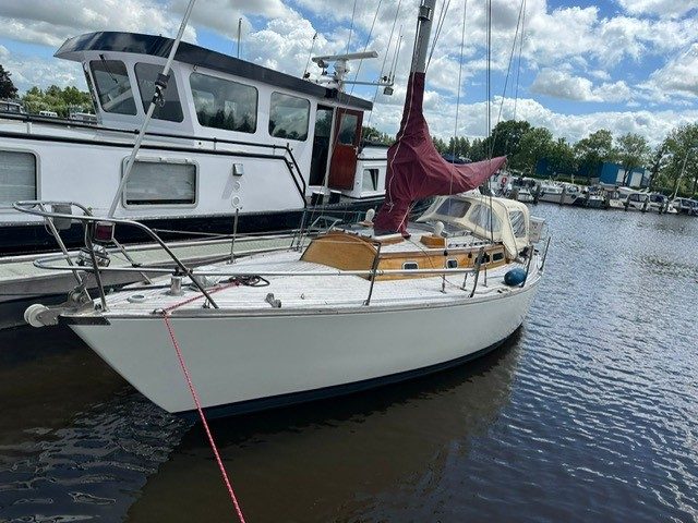 ROYAL HUISMAN 33