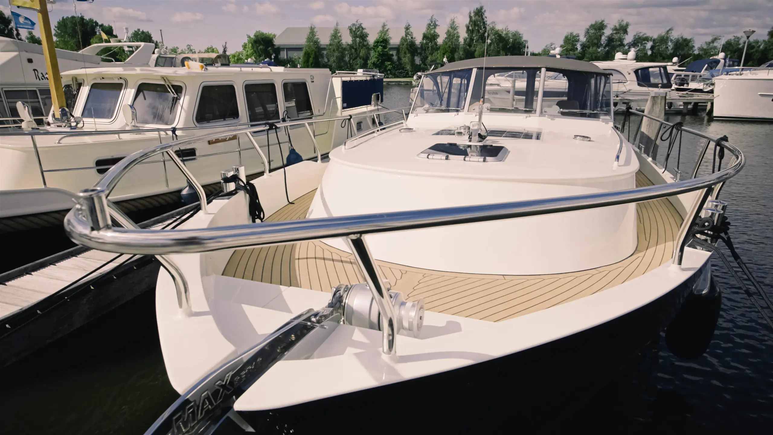 Boot in Woudsend zonder vaarbewijs