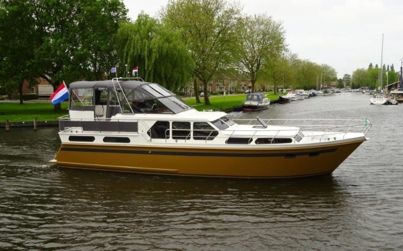 Mirella Elite-jacht-huren