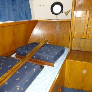 Jachtreparatie boot binnenkant slaapruimte
