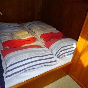 12 persoons boot huren met slaapplekken